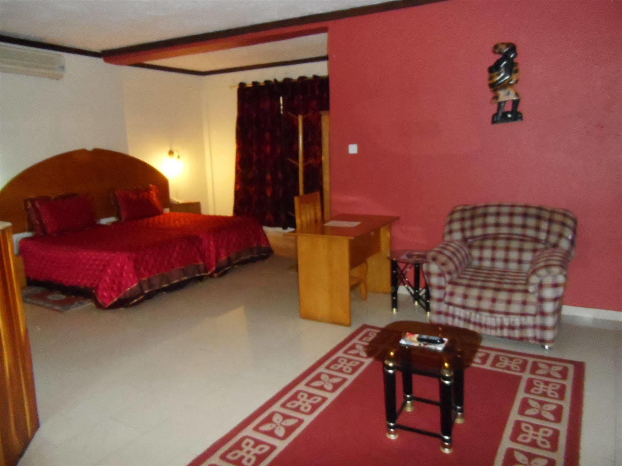 Hotel De Texas Kumasi Zewnętrze zdjęcie