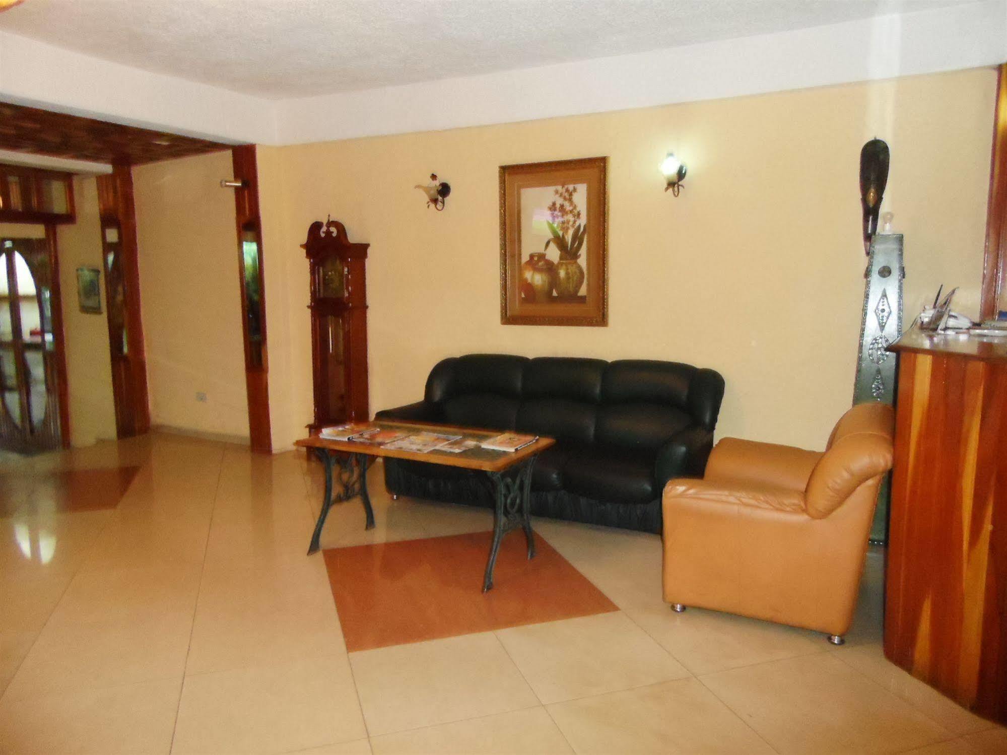 Hotel De Texas Kumasi Zewnętrze zdjęcie